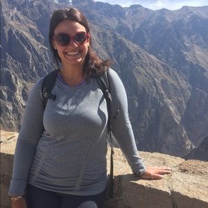 Meet your Posher, Danielle